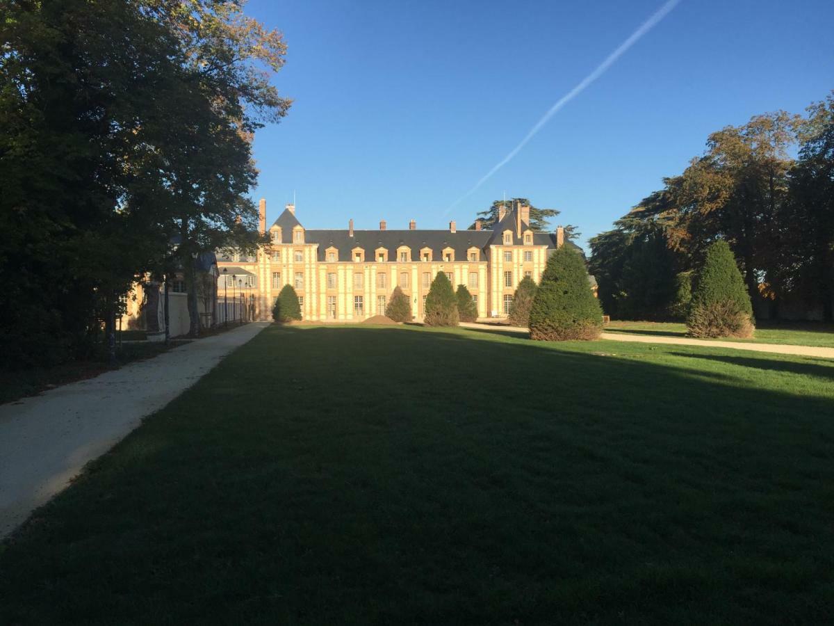 Exceptionnel Chateau Pres De Paris Abondant Buitenkant foto