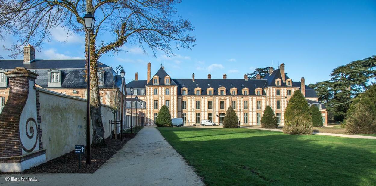 Exceptionnel Chateau Pres De Paris Abondant Buitenkant foto